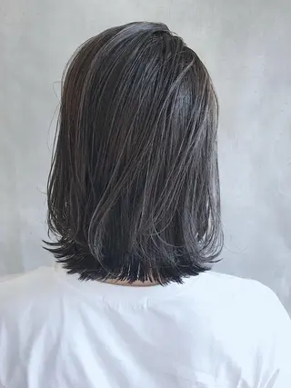 ショート カラー MOU namba ムウナンバのヘアスタイル