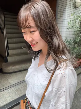 ミディアム カラー ヘアアレンジ 🫧透明感カラー/ ボブ/小笠原汐海🪽のヘアスタイル