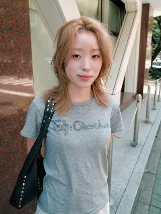 セミロング カラー GRIP/マンツー マンサロンのヘアスタイル