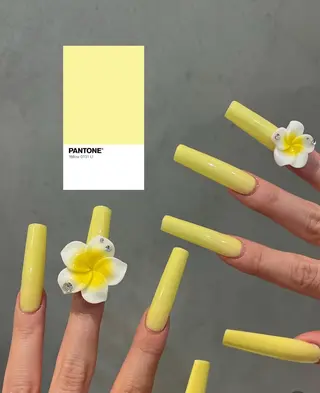 ネイル GO TODAY シェアサロン 渋谷Amiu店所属・渋谷ネイル🎀 y2k/海外ネイルのネイルデザイン