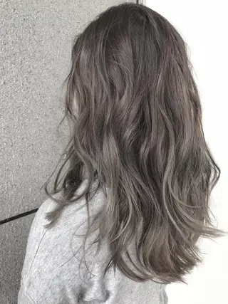 セミロング カラー BOX mico.のヘアスタイル