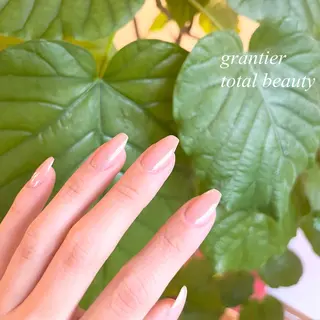 ネイル grantier beautyのネイルデザイン