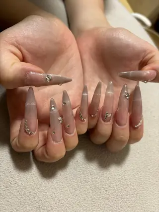 ネイル アステリ所属・猪俣 亜子のネイルデザイン