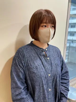 ショート カラー MIOベージュカラー 柔らかいカラーのヘアスタイル