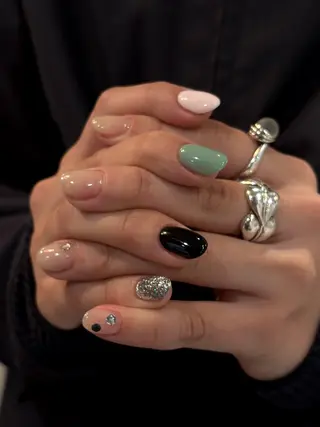 ネイル SALON VILLAGE AOYAMA 2nd所属・mo chiのネイルデザイン