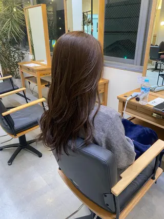 ロング 藤山 麗愛のヘアスタイル