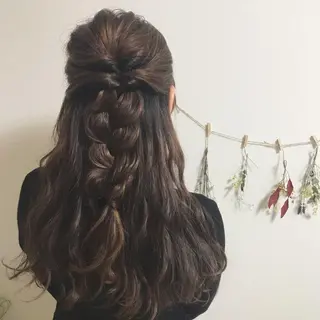 ミディアム 長井 麻帆のヘアスタイル