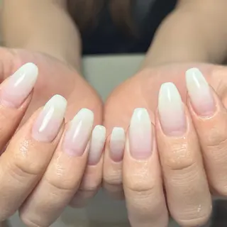 ネイル scré as Ételのネイルデザイン