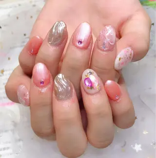 カラー ネイル Q Free nailsのネイルデザイン