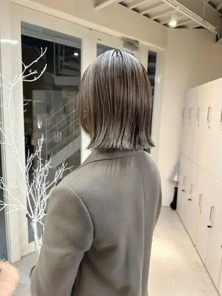 ショート カラー ハイトーン×似合わせ 🌱中川慎之介のヘアスタイル