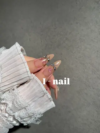 ネイル I-nailロング /ワンホン/キラキラのネイルデザイン