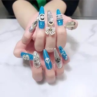 ネイル ❤️💛REBEST 付け放題Nailのネイルデザイン