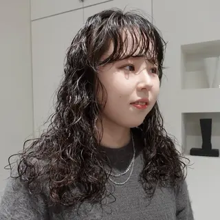 ロング パーマ ヘアアレンジ 🌐サトウ リョウ🌐のヘアスタイル