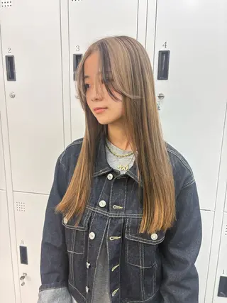 ロング 綾乃/デザインカラー /ハイトーン/ボブのヘアスタイル