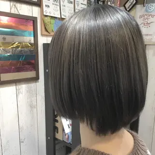 ショート カラー embrace エンブレイスのヘアスタイル