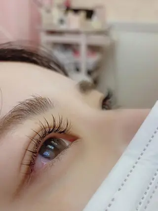 マツエク・マツパ Musee de Sorciere立川店(ミュゼドゥソルシエール)所属・🌷 natsumi　🌷のマツエク・マツパデザイン