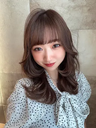 セミロング カラー 木屋元一/透明感 /前髪/韓国ヘアのヘアスタイル
