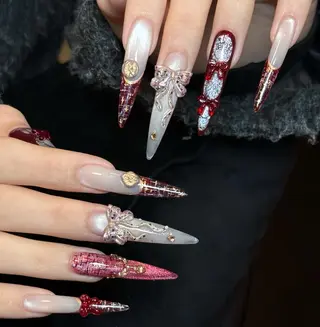 ネイル Pure&Rich Nailのネイルデザイン