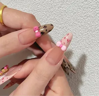 ネイル リボン、ガーリー パーツ放題専門店のネイルデザイン