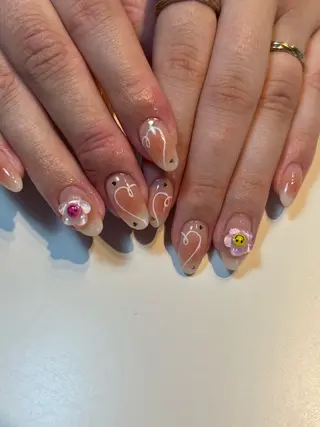 ネイル more fortuneのネイルデザイン