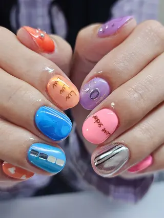 ネイル Becolorful渋谷所属・Dali🌙 NATSUKIのネイルデザイン