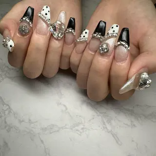 ネイル 369所属・🐕 369のネイルデザイン