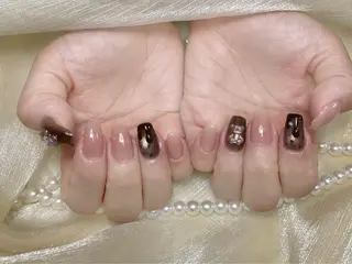 ミディアム ヒエン NAILのネイルデザイン