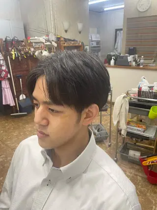 ミディアム メンズ 海老原 コウのヘアスタイル