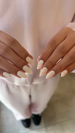 ネイル しおん⭐︎立川 sofaネイリストのネイルデザイン