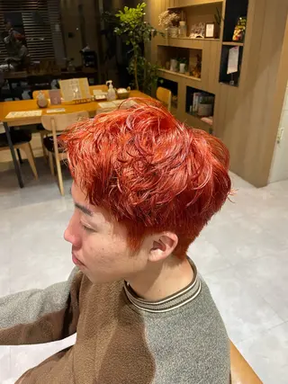 カラー メンズ 尾頃 功明のヘアスタイル