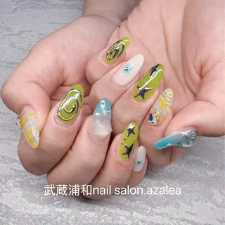 ネイル R inのネイルデザイン