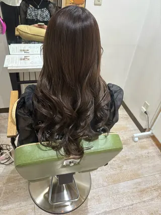 ロング AIN.ANLY.所属・顔まわりカット/レイ ヤーカット/小池 祐のヘアスタイル