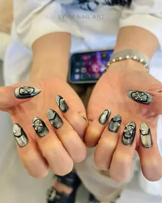 ネイル LYYM Salonのネイルデザイン