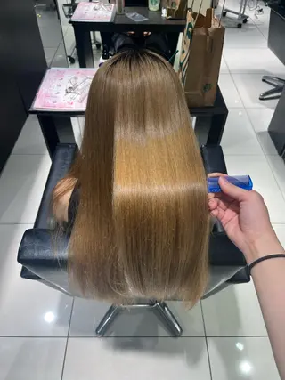 ロング 髪質改善/透明感カラ ー/レイヤー/あやはのヘアスタイル