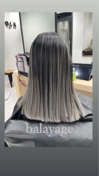 ミディアム カラー FOLK所属・白髪ぼかしハイライト バレイヤージュヤマトのヘアスタイル