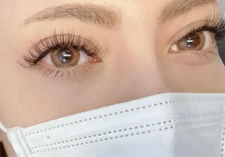 マツエク・マツパ inni hair design works所属・Nomura Syukaのマツエク・マツパデザイン