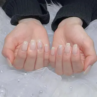 ネイル Momo🍑 【パラジェル取扱店】のネイルデザイン