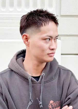 ショート カラー メンズ DAD　BARBERSHOP所属・三宮メンズカット ヨシイッキのヘアスタイル