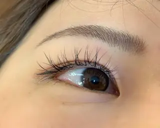 マツエク・マツパ 高橋 春菜のヘアスタイル