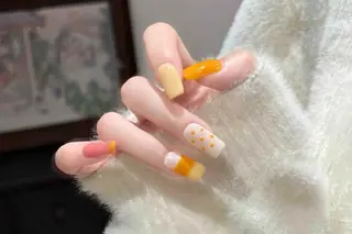 ネイル 小島 阿佑美のネイルデザイン