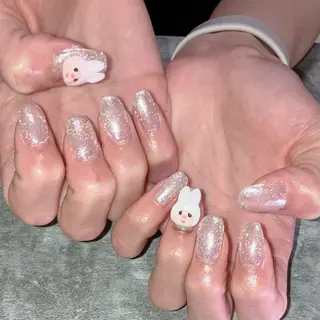 ネイル haleyume所属・shino🌟 痛ネイルのネイルデザイン