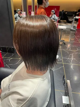 ショート カラー 森 亜紗美のヘアスタイル