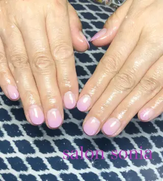 ネイル 小顔・毛穴・たるみ ネイル　似内真樹のエステ・リラクイメージ