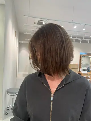 ショート カラー 森 理音のヘアスタイル