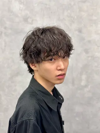 ミディアム 経田 偉央のヘアスタイル