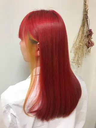 ロング カラー スズキ シオリのヘアスタイル