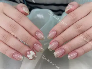 ネイル 神田 ココナッツのネイルデザイン