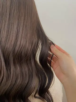 ロング カラー hair salon dot.tokyo color所属・MANAMI 🥀ウルフカットのヘアスタイル