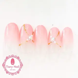 ネイル 💗🪽Tiary Nail🪽💗のネイルデザイン