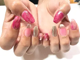 ネイル kiii.__ ✴︎*のネイルデザイン